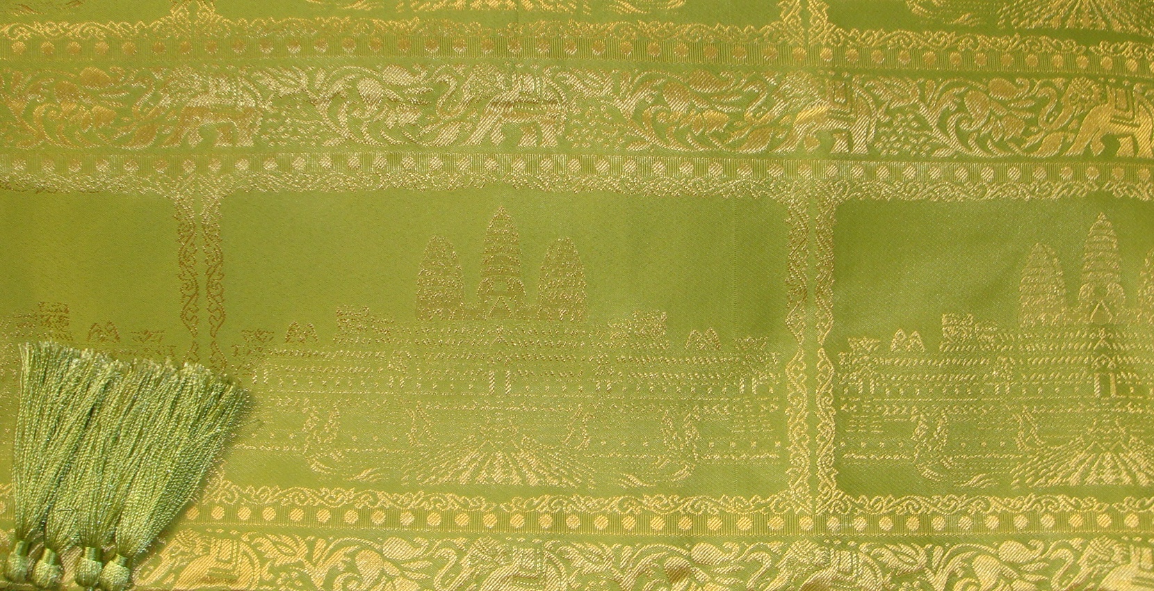 Temple Design Citrus Lime Detail