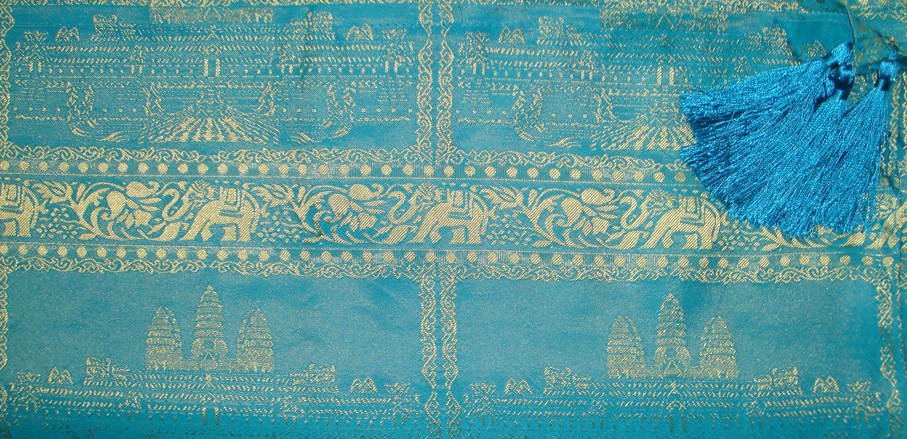 Temple Design Turquoise Detail