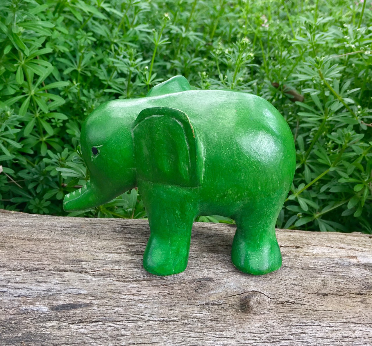 Colourful Wooden Elephant 16cm Green