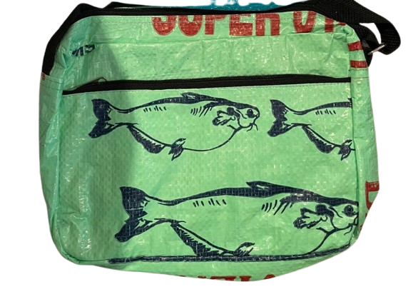 Fish Feed Zip Travel Bag Mint