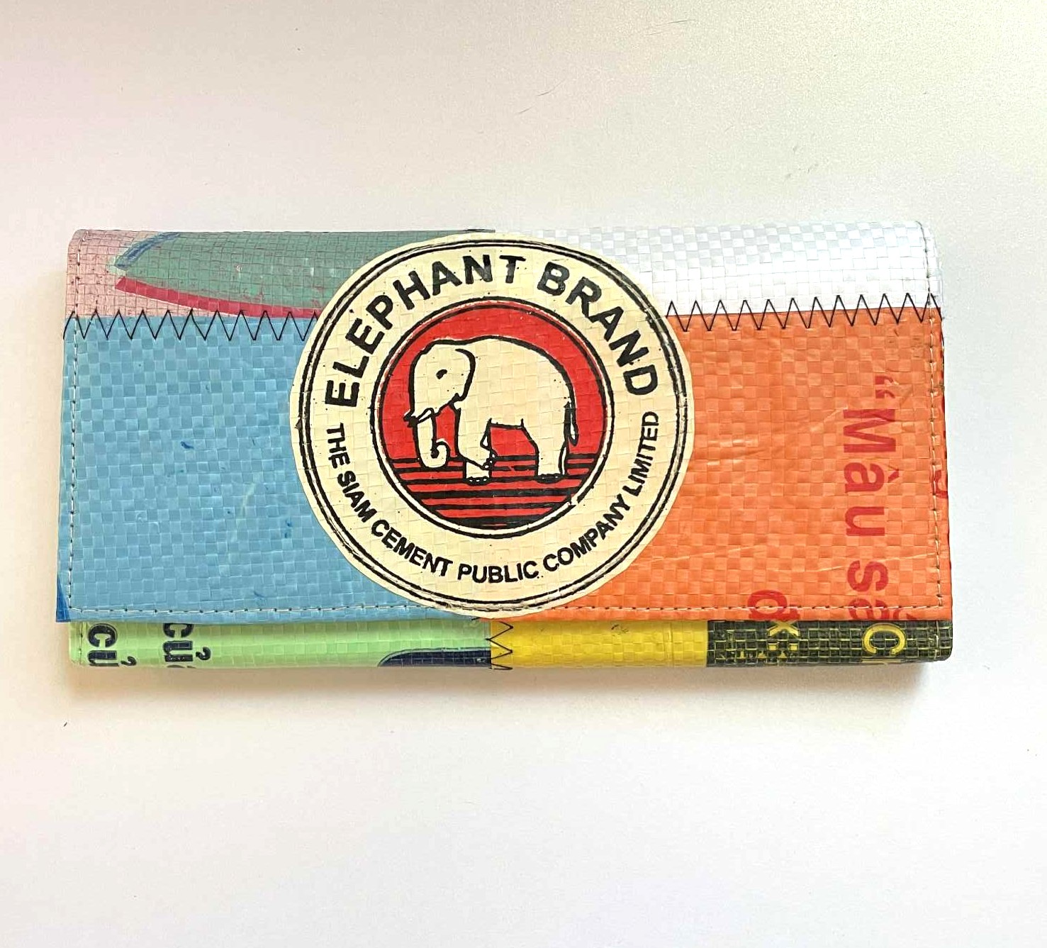 Patch Long Wallet Round Logo
